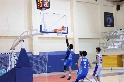 Bilecik&rsquo;te okul sporları basketbol grup m&uuml;sabakaları s&uuml;r&uuml;yor
