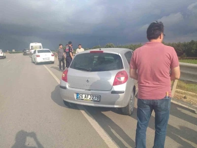 Bilecik&rsquo;te otomobil bariyere &ccedil;arptı: 1 yaralı
