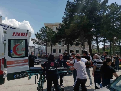 Bilecik&rsquo;te otomobilin &ccedil;arptığı yaya yaralandı
