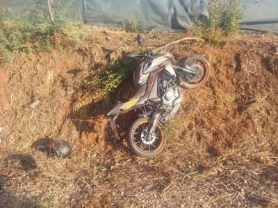Bilecik’te seyir halindeki motosiklet devrildi; 1 yaralı
