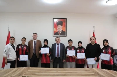 Bilecik&rsquo;te sporculara başarı belgesi verildi
