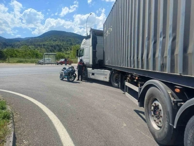 Bilecik&rsquo;te tır ile motosiklet &ccedil;arpıştı: 1 yaralı
