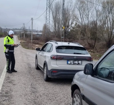 Bilecik&rsquo;te trafik denetimleri aralıksız s&uuml;r&uuml;yor
