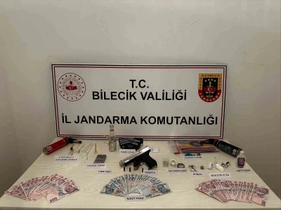 Bilecik&rsquo;te uyuşturucu ve silah ele ge&ccedil;irildi
