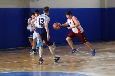 Bilecik&rsquo;te yıldız basketbol heyecanı s&uuml;r&uuml;yor
