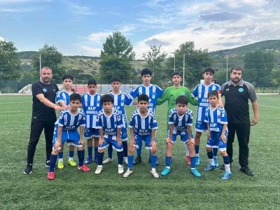 Bilecik U13 Gen&ccedil;ler Ligi&rsquo;nde sezon bitti, g&ouml;zler play-off ma&ccedil;larına &ccedil;evrildi
