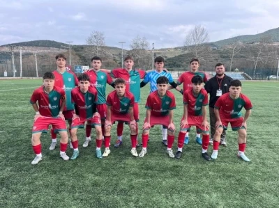 Bilecik U18 Gen&ccedil;ler Lig&rsquo;inde Osmanelispor liderliği s&uuml;rd&uuml;rd&uuml;
