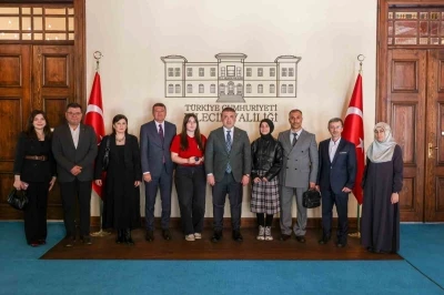 Bilecikli &ouml;ğrenciler T&uuml;rkiye birincisi oldu
