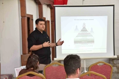 Bilim Kafe’de ikincil kaynakların önemi konuşuldu

