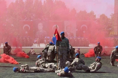 Bin 619 komando dualarla mezun oldu
