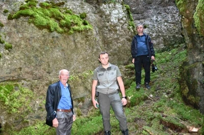 Bin 700 rakımlı zirvede 4 kilometre uzunluğundaki mağara görenleri mest ediyor
