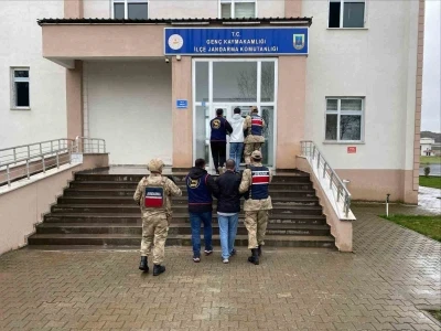 Bing&ouml;l&rsquo;de 16 ş&uuml;pheli ve 4 h&uuml;k&uuml;ml&uuml; yakalandı
