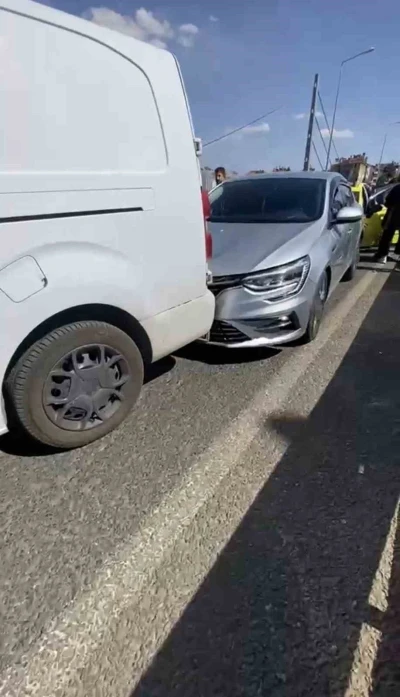 Bing&ouml;l&rsquo;de 4 ara&ccedil;lı zincirleme kaza
