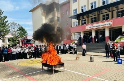 Bing&ouml;l&rsquo;de 6 bin 100 kişiye yangın ve tahliye eğitimi
