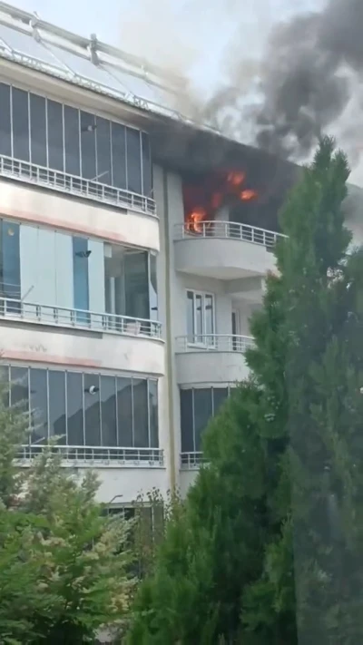 Bingöl’de apartman yangını
