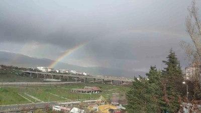 Bing&ouml;l&rsquo;de g&ouml;kkuşağı g&ouml;rsel ş&ouml;len oluşturdu
