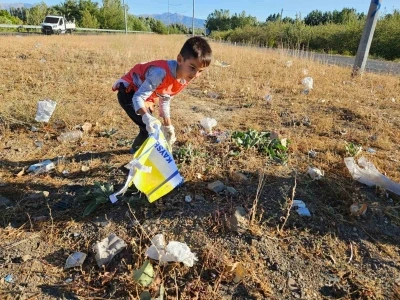 Bingöl’de gönüllülerinden çevre temizliği
