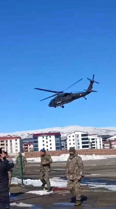 Bing&ouml;l&rsquo;de helikopter destekli &ccedil;alışma ile enerji kesintisi giderildi
