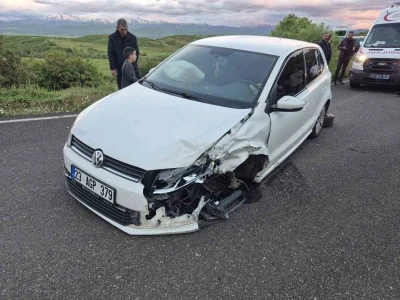 Bing&ouml;l&rsquo;de iki ara&ccedil; &ccedil;arpıştı: 9 yaralı
