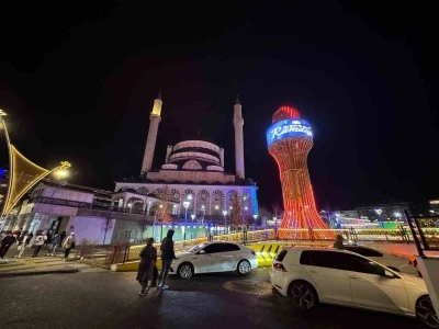 Bing&ouml;l&rsquo;de ilk teravih coşkusu yaşandı
