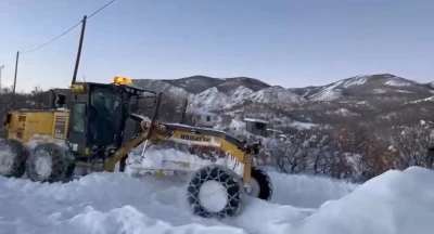Bing&ouml;l&rsquo;de kapalı k&ouml;y yollarının b&uuml;y&uuml;k b&ouml;l&uuml;m&uuml; ulaşıma a&ccedil;ıldı: 24 k&ouml;y yolunda &ccedil;alışmalar s&uuml;r&uuml;yor
