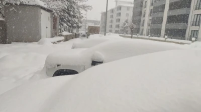 Bing&ouml;l&rsquo;de kar yağışı aralıksız devam ediyor
