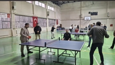 Bing&ouml;l&rsquo;de masa tenisi turnuvası başladı
