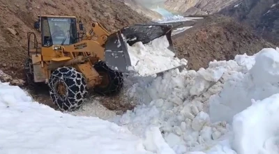 Bing&ouml;l&rsquo;de &Ouml;zel İdare ekipleri zorlu arazi şartlarında &ccedil;alışmalarını s&uuml;rd&uuml;r&uuml;yor
