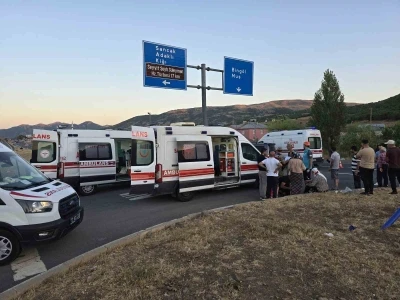 Bingöl’de trafik kazası: 11 yaralı
