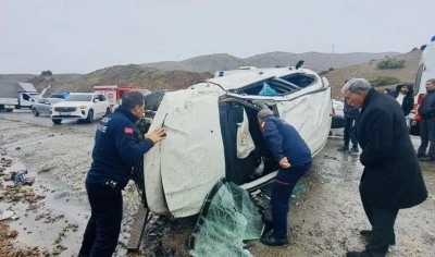 Bing&ouml;l&rsquo;de trafik kazası : 4 yaralı