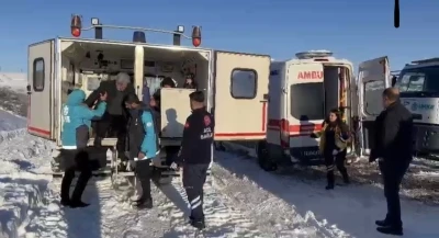 Bing&ouml;l&rsquo;de UMKE ekipleri zorlu kış şartlarında hastaya umut oldu
