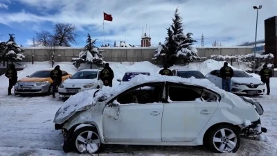 Bing&ouml;l merkezli "change" ara&ccedil; operasyonu: 4 tutuklama
