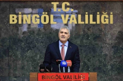 Bing&ouml;l Valisi &Ccedil;elik g&ouml;revine başladı
