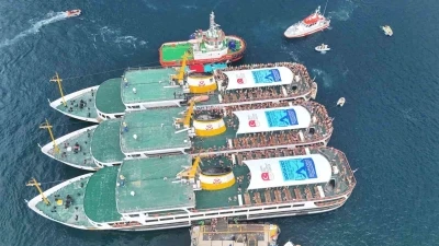 Binlerce yüzücü 37. Boğaziçi Kıtalararası Yüzme Yarışı’nda kıtaları birleştirdi
