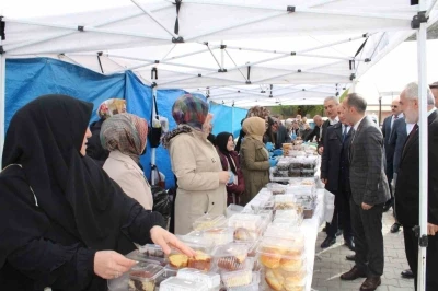 Bir il&ccedil;e 7 yıldır yatağa bağımlı olan Sefa i&ccedil;in seferber oldı
