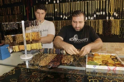 Bir taştan fazlası: Damla kehribarın faydaları saymakla bitmiyor
