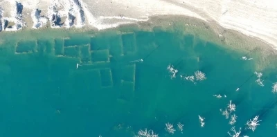 Bir zamanlar tamamen sular altında kalan k&ouml;y, şimdi de kar altında kaldı
