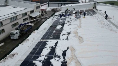 Bitlis OSB&rsquo;deki &ccedil;atıda kar y&uuml;k&uuml;ne karşı vin&ccedil;li &ccedil;&ouml;z&uuml;m

