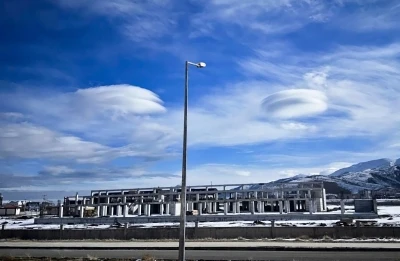 Bitlis semalarında lentik&uuml;ler bulut g&ouml;r&uuml;nt&uuml;lendi
