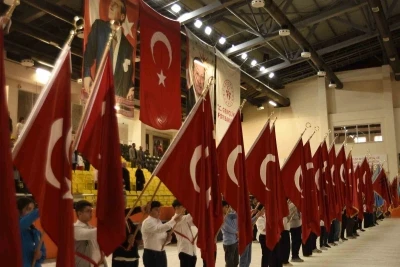 Bitlis&rsquo;te 23 Nisan Ulusal Egemenlik ve &Ccedil;ocuk Bayramı kutlandı
