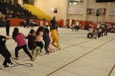 Bitlis&rsquo;te geleneksel &ccedil;ocuk oyunları şenliği
