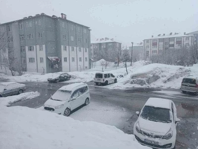 Bitlis&rsquo;te kar yağışı
