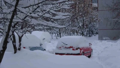 Bitlis&rsquo;te kar yağışı nedeniyle 87 k&ouml;y yolu ulaşıma kapandı

