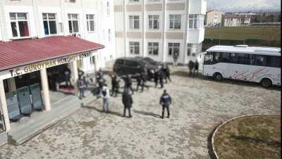 Bitlis&rsquo;te tefeci şebekesine operasyon: 7 tutuklama
