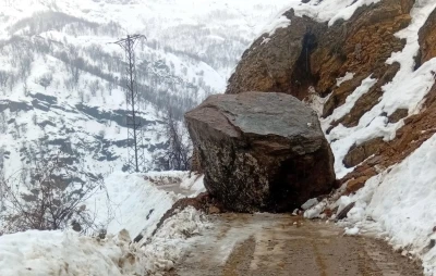 Bitlis&rsquo;te yağış sonrası 6 farklı noktada heyelan meydana geldi
