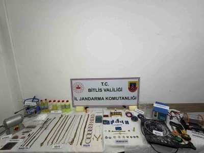 Bitlis&rsquo;teki sahte altın operasyonunda 2 kişi tutuklandı
