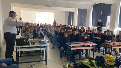 Bitlis, Van ve Muş illerindeki öğrenciler &quot;Mavi Bilim’le&quot; buluştu
