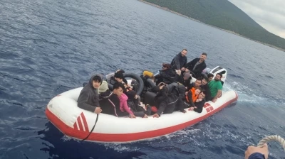 Bodrum&rsquo;da 40 d&uuml;zensiz g&ouml;&ccedil;men yakalandı: 2 g&ouml;zaltı
