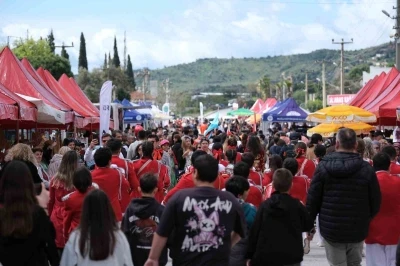 Bodrum&rsquo;da Acı Ot Festivali&rsquo;ne insan seli
