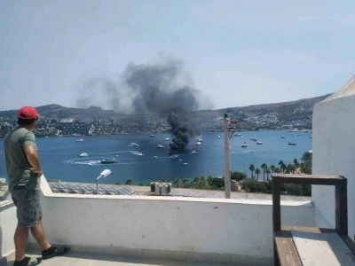 Bodrum’da tekne yangını
